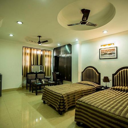 Deep Hotel Lucknow Luaran gambar