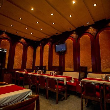 Deep Hotel Lucknow Luaran gambar