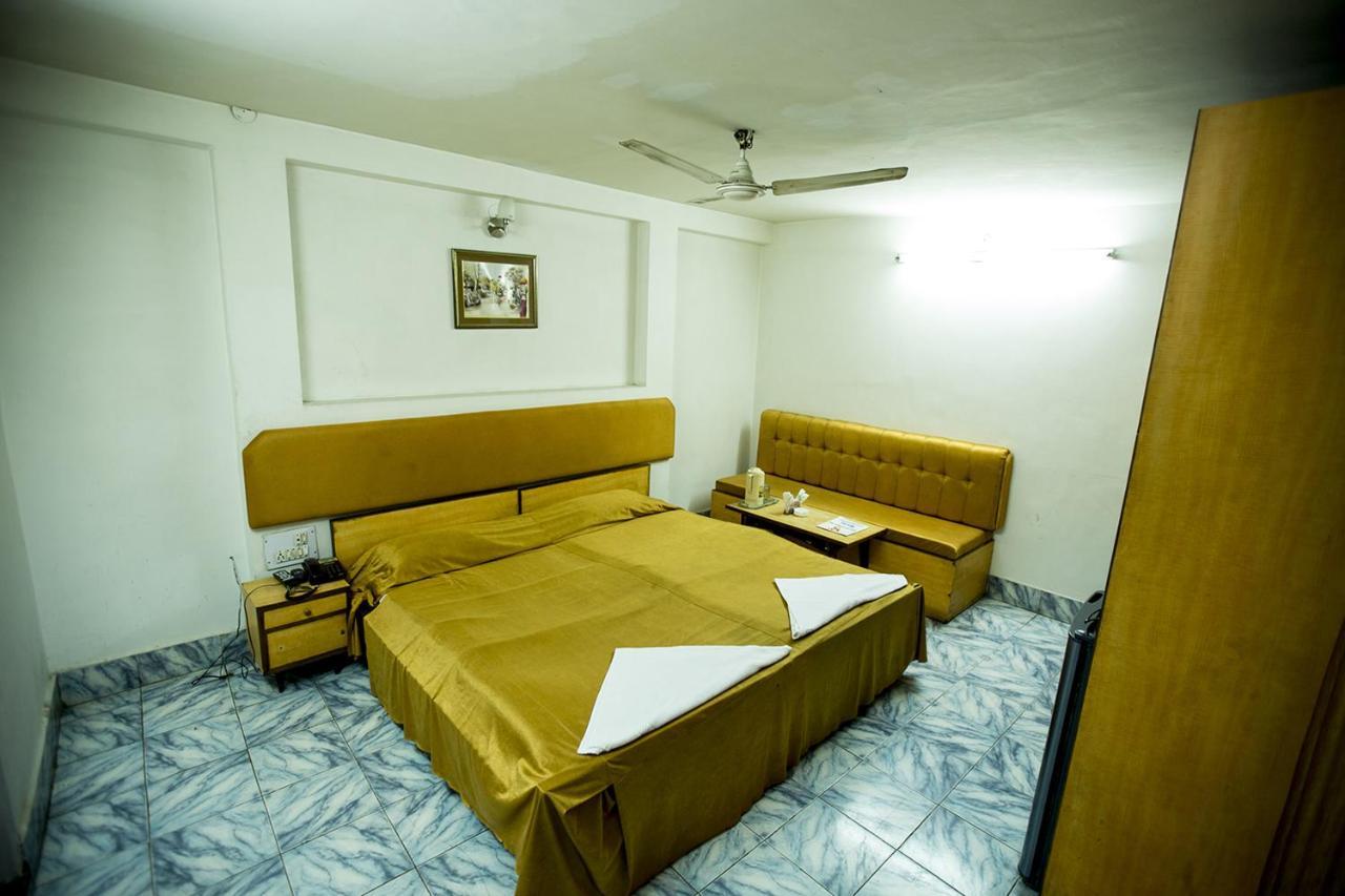 Deep Hotel Lucknow Luaran gambar