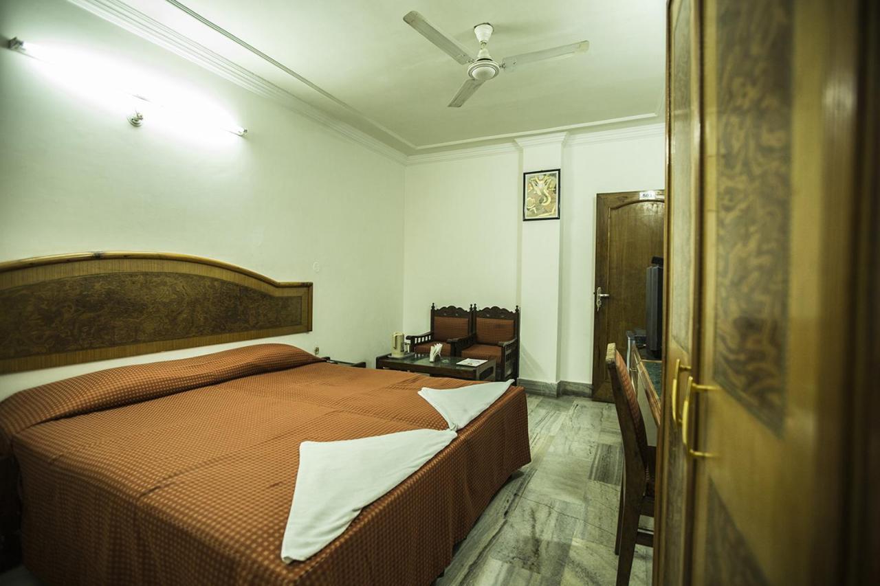 Deep Hotel Lucknow Luaran gambar