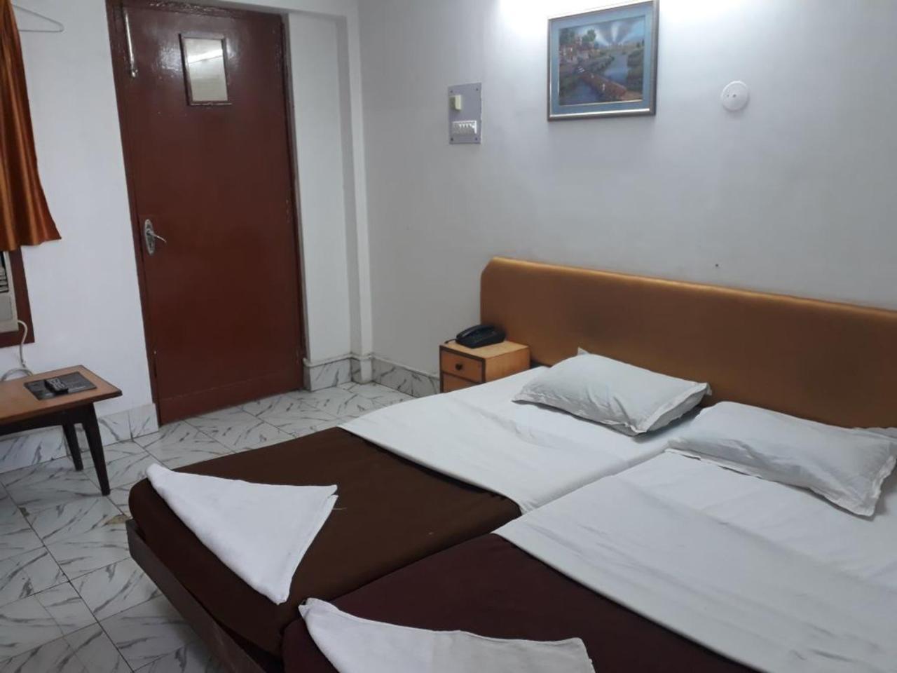 Deep Hotel Lucknow Luaran gambar